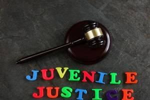 Wheaton IL juvenile charges lawyer